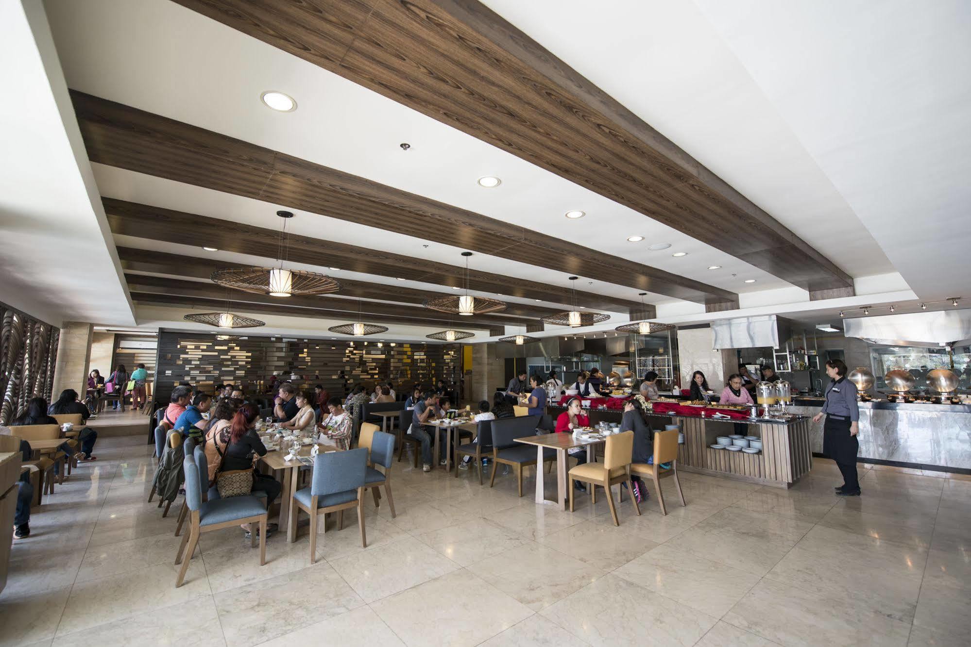 Newtown Plaza Hotel Baguio City Extérieur photo