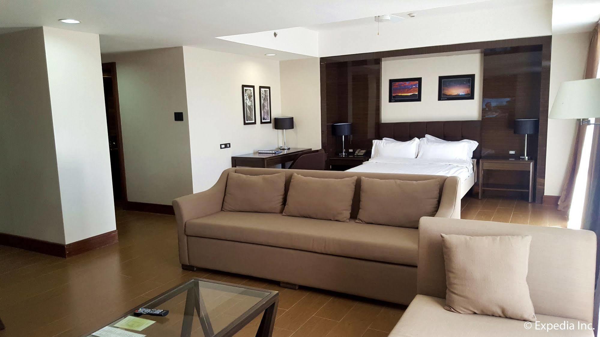 Newtown Plaza Hotel Baguio City Extérieur photo